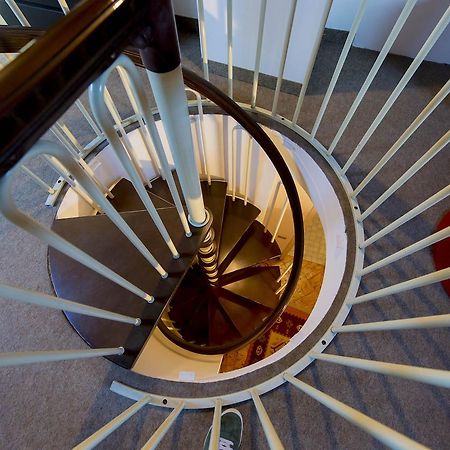 Le Residenze Del Conte Agudio Apartment Малграте Стая снимка